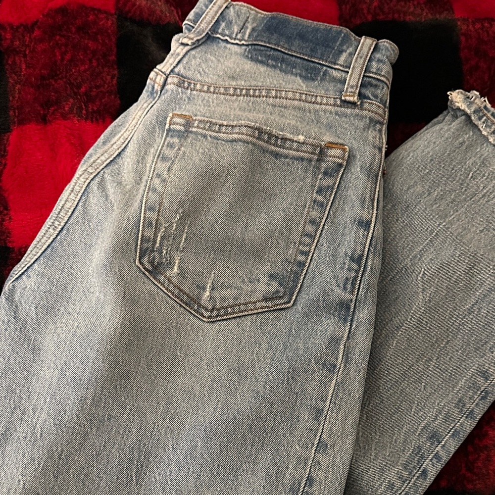 Abercrombie &Fitch the 90s Straight Ultra High Rise